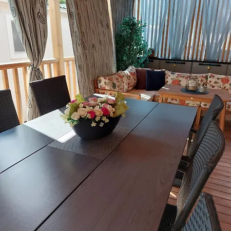 Mobile Eden Pavlov Biograd Na Moru