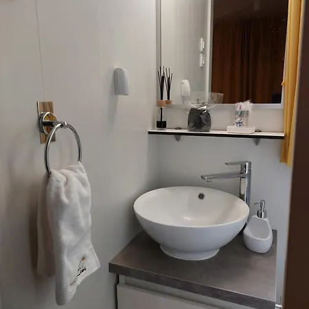 Campeggio Mobile Eden Pavlov *