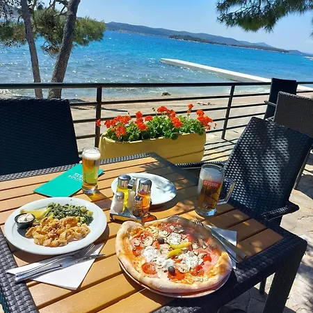 Mobile Eden Pavlov Campeggio Biograd Na Moru