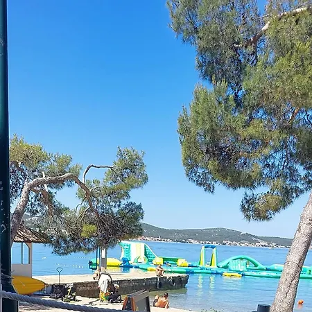 Mobile Eden Pavlov Campeggio