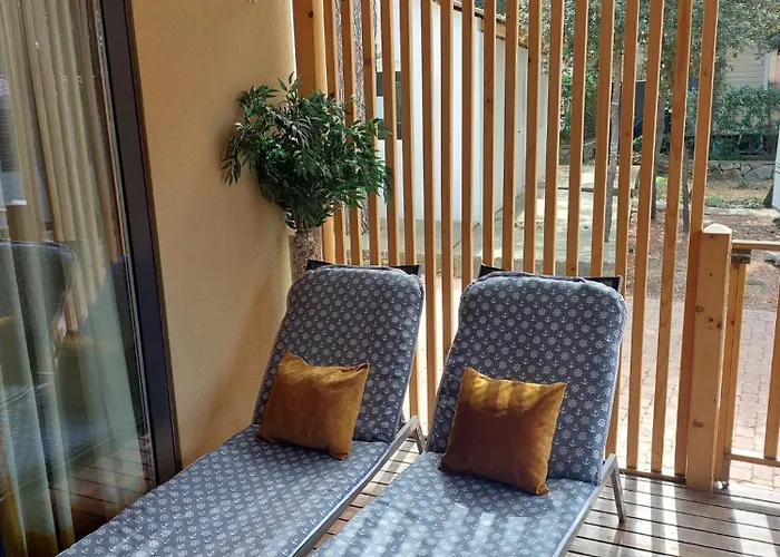 Mobile Eden Pavlov *