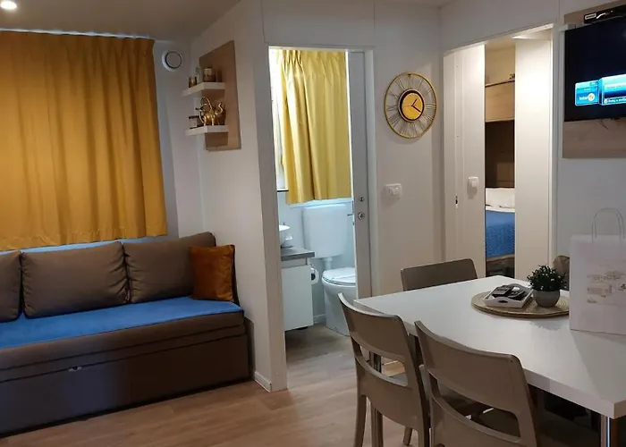 Mobile Eden Pavlov Kemp Biograd Na Moru