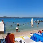 Mobile Eden Pavlov Κάμπινγκ *