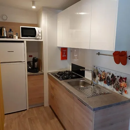 Mobile Eden Pavlov Camping Biograd Na Moru
