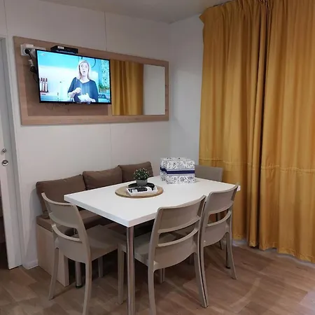 Mobile Eden Pavlov Campingplads *