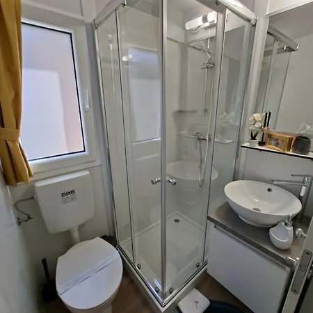Mobile Eden Pavlov Camping Biograd Na Moru