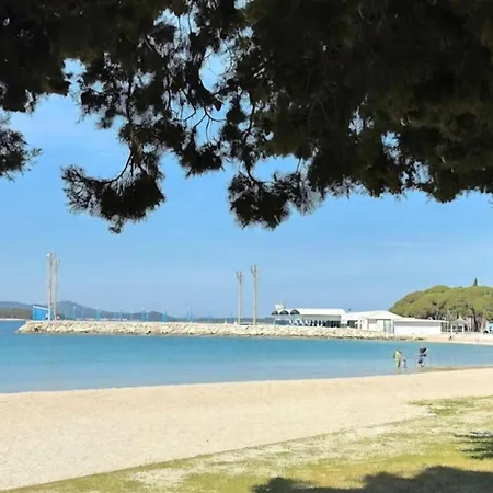Mobile Eden Pavlov Κάμπινγκ