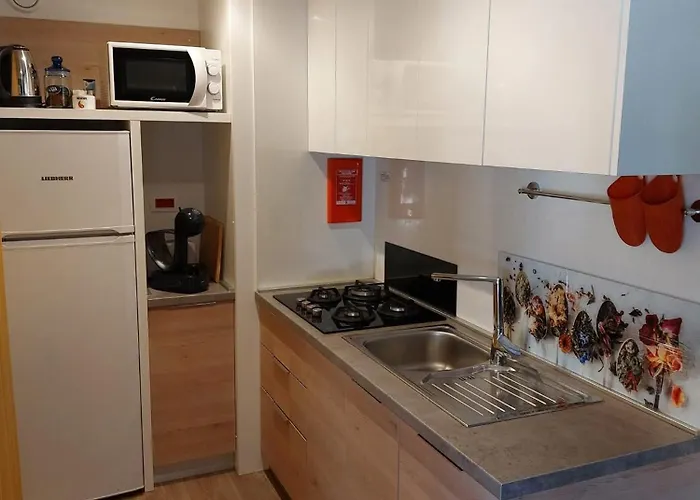 Mobile Eden Pavlov 캠프장 비오그라드나모루