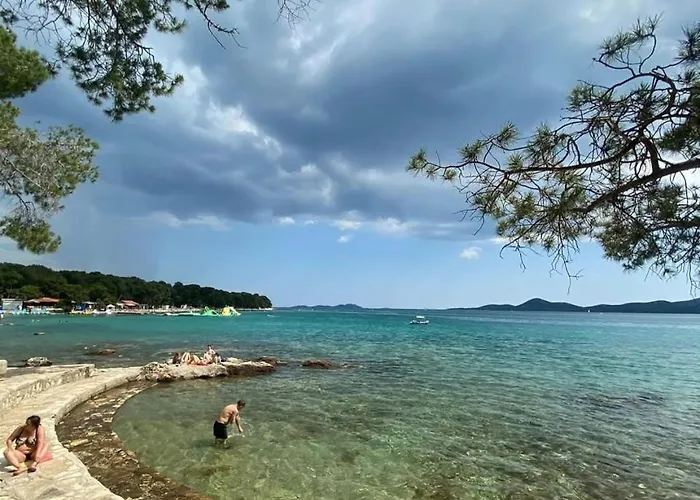 Mobile Eden Pavlov 캠프장 비오그라드나모루